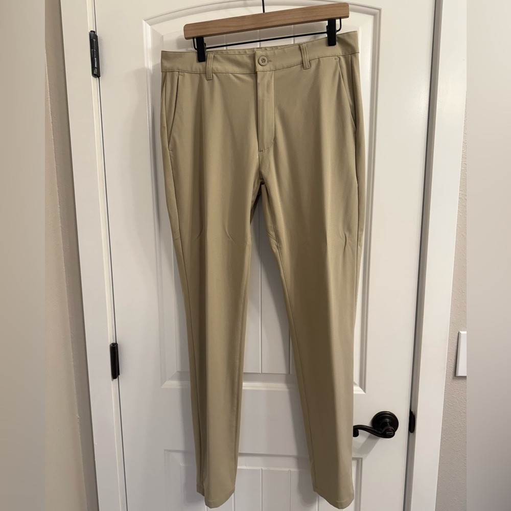 Classic Men's Khaki Chinos